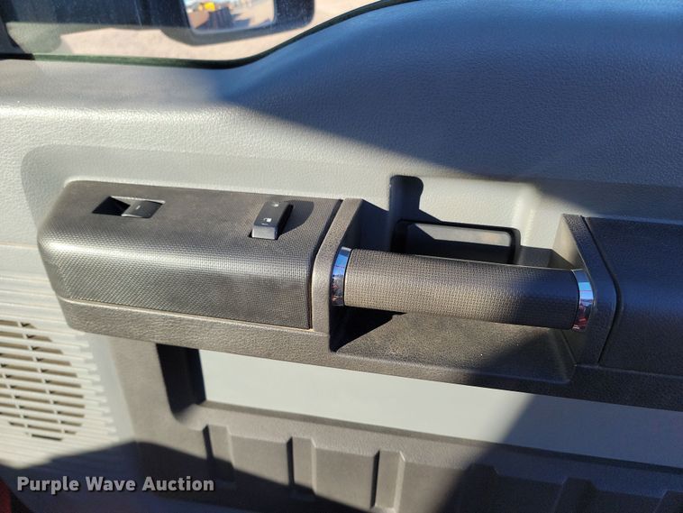 image for item KU9037 2011 Ford  F550 Super Duty XL bucket truck