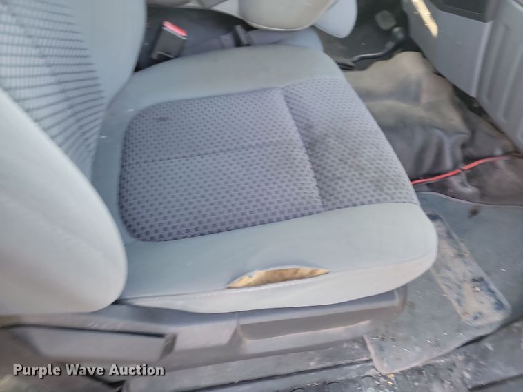 image for item KU9037 2011 Ford  F550 Super Duty XL bucket truck