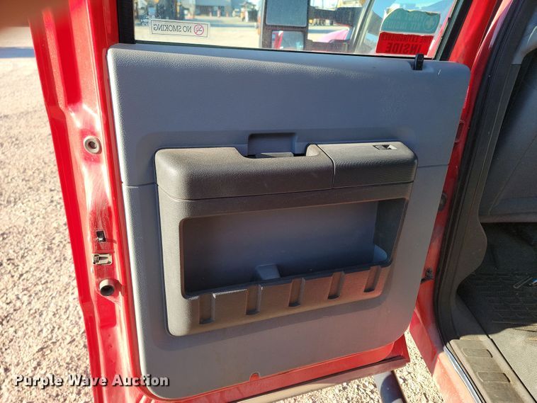 image for item KU9037 2011 Ford  F550 Super Duty XL bucket truck