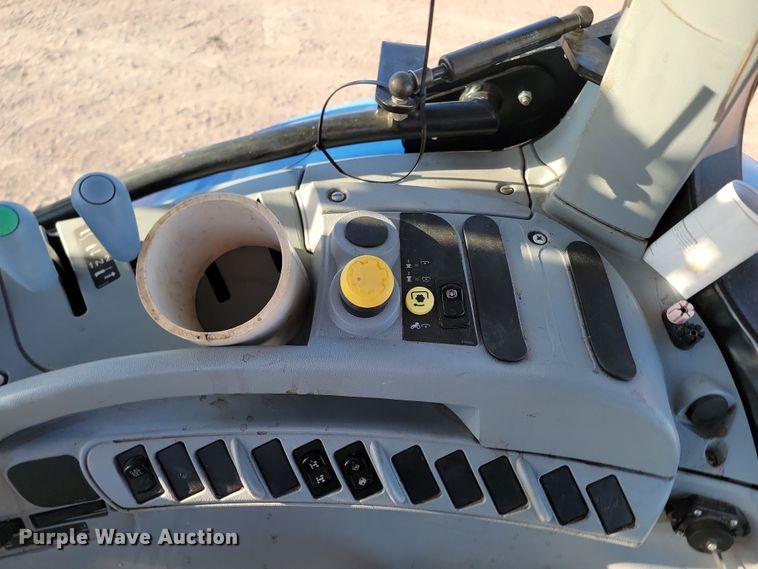 image for item KU9040 New Holland T6030 tractor