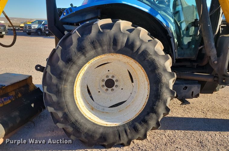 image for item KU9040 New Holland T6030 tractor