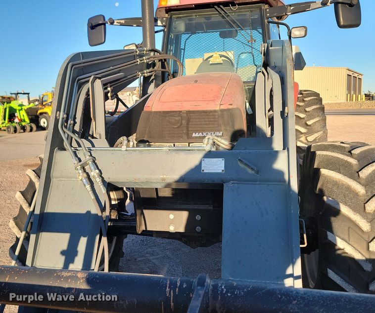 image for item KU9041 2005 Case IH Maxxum MXM120 MFWD tractor
