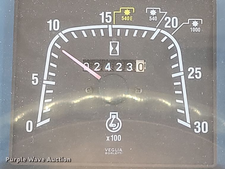 image for item KU9041 2005 Case IH Maxxum MXM120 MFWD tractor