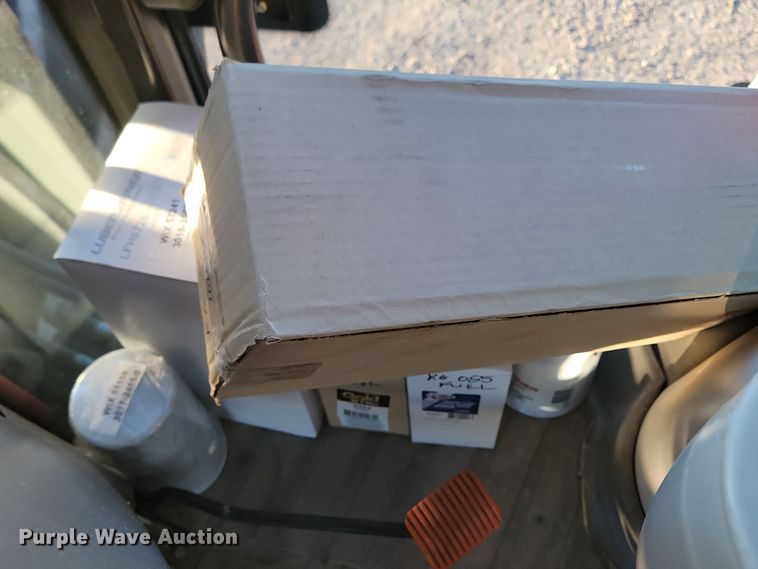 image for item KU9041 2005 Case IH Maxxum MXM120 MFWD tractor