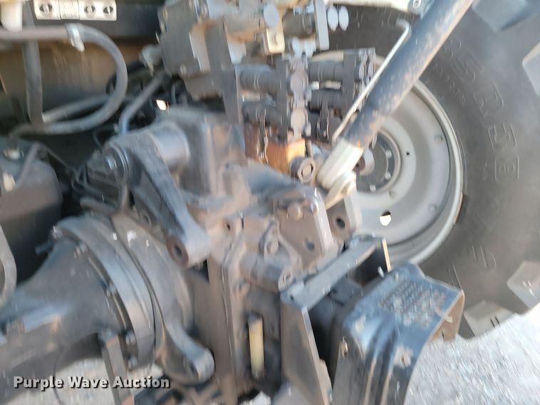 image for item KU9041 2005 Case IH Maxxum MXM120 MFWD tractor