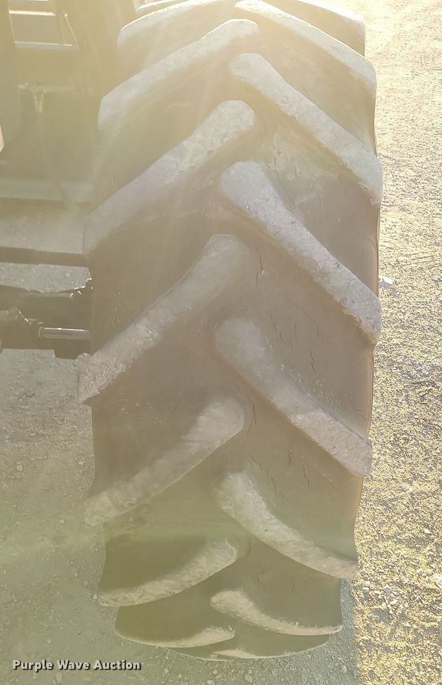 image for item KU9041 2005 Case IH Maxxum MXM120 MFWD tractor