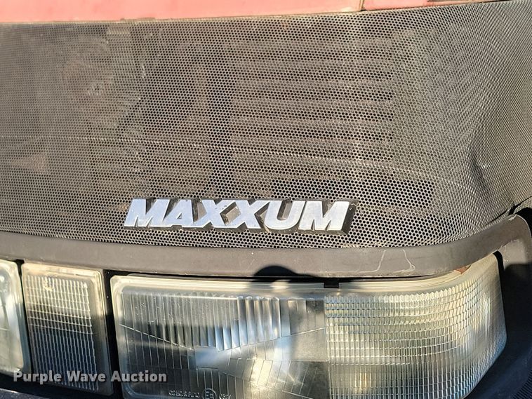 image for item KU9041 2005 Case IH Maxxum MXM120 MFWD tractor