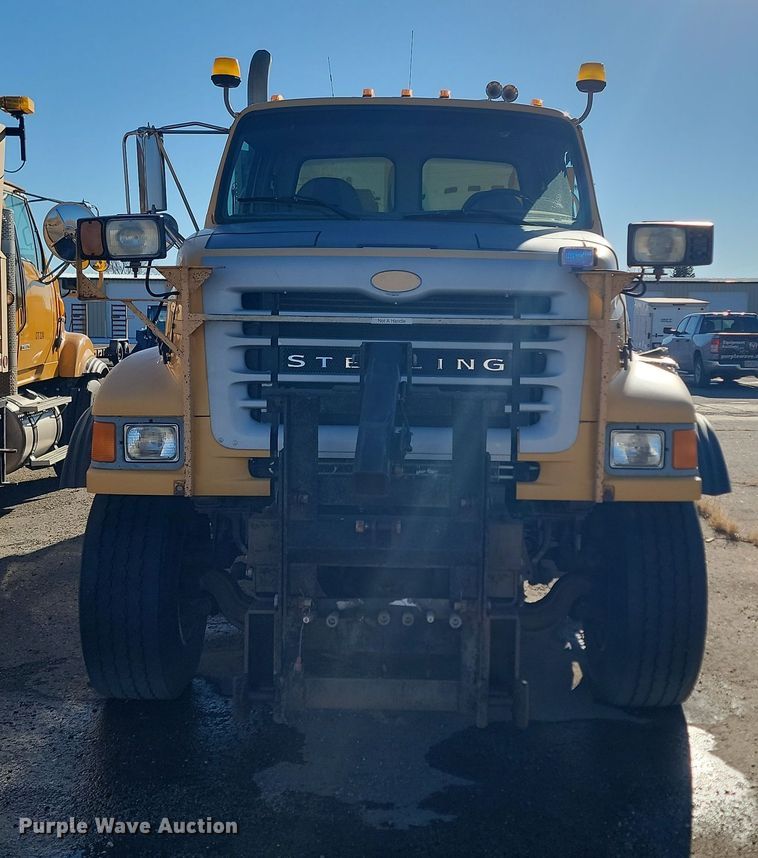 image for item KU9045 2003 Sterling LT9511  dump truck