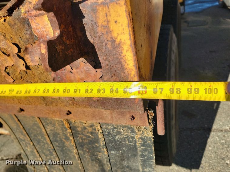 image for item KU9045 2003 Sterling LT9511  dump truck