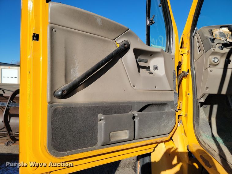 image for item KU9045 2003 Sterling LT9511  dump truck