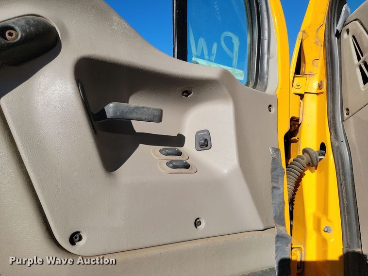 image for item KU9045 2003 Sterling LT9511  dump truck