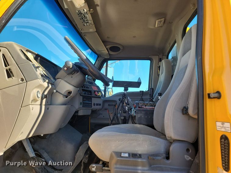 image for item KU9045 2003 Sterling LT9511  dump truck