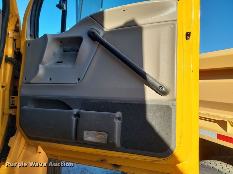 image for item KU9045 2003 Sterling LT9511  dump truck