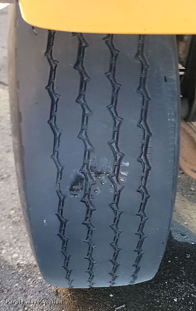 image for item KU9045 2003 Sterling LT9511  dump truck