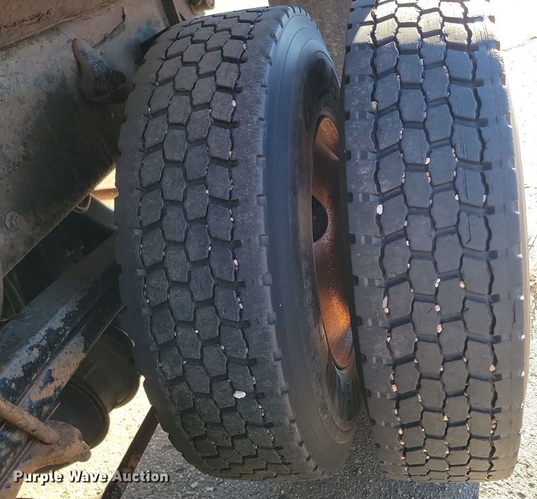 image for item KU9045 2003 Sterling LT9511  dump truck