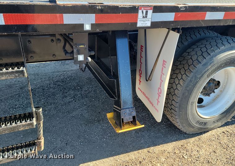 image for item KU9047 2003 Sterling Acterra  bucket truck