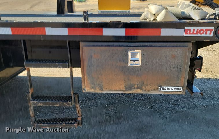 image for item KU9047 2003 Sterling Acterra  bucket truck