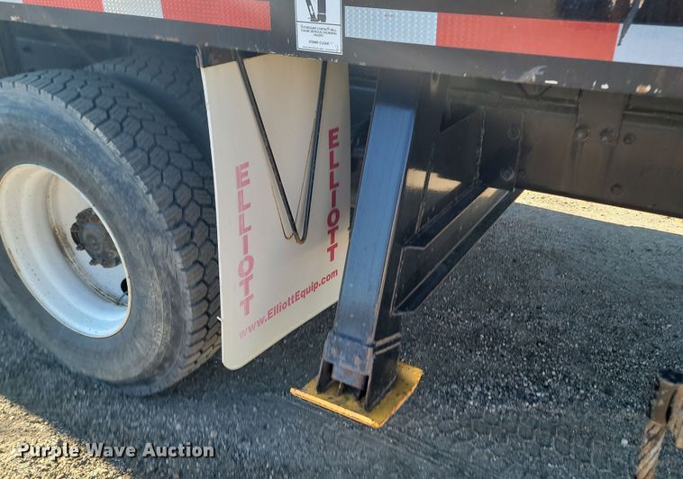 image for item KU9047 2003 Sterling Acterra  bucket truck