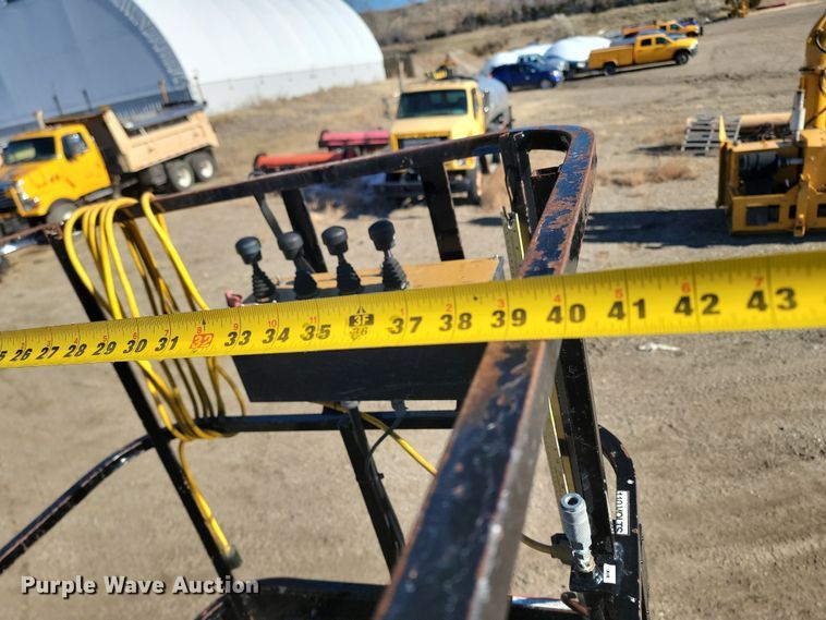 image for item KU9047 2003 Sterling Acterra  bucket truck