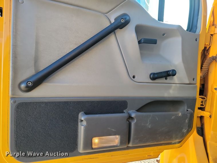 image for item KU9047 2003 Sterling Acterra  bucket truck