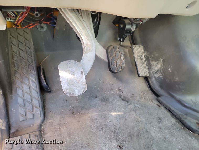 image for item KU9047 2003 Sterling Acterra  bucket truck