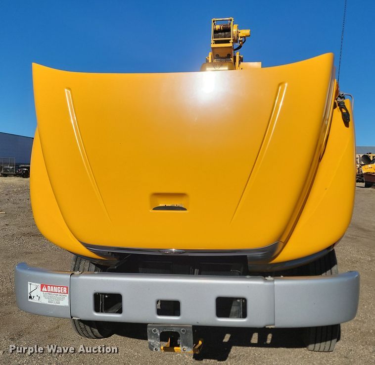 image for item KU9047 2003 Sterling Acterra  bucket truck