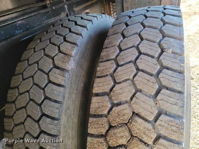 image for item KU9047 2003 Sterling Acterra  bucket truck