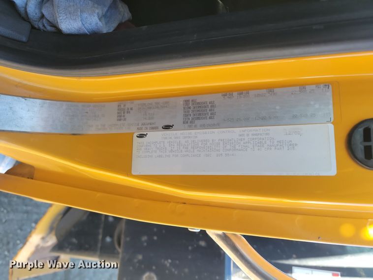 image for item KU9047 2003 Sterling Acterra  bucket truck