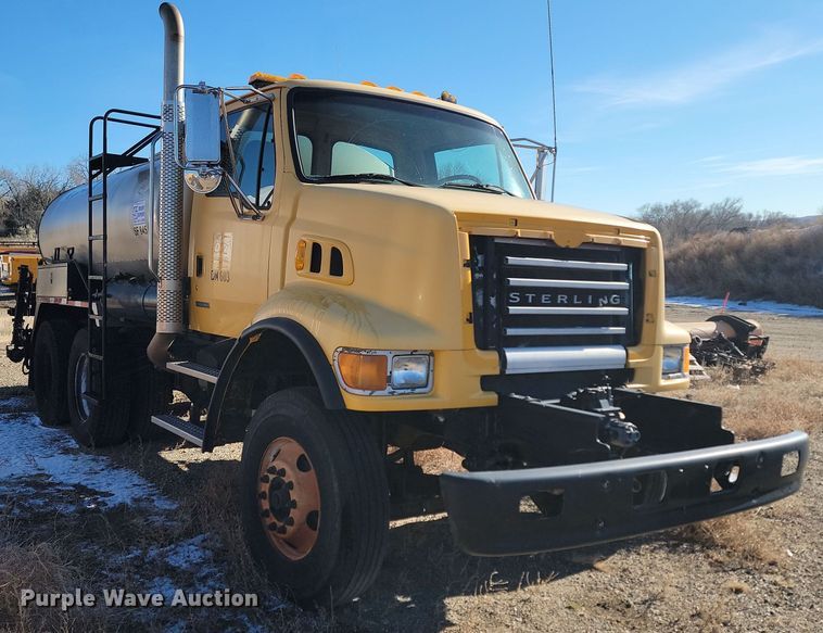 image for item KU9048 2007 Sterling LT7500  tank truck