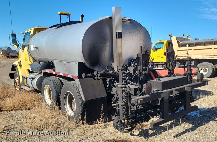 image for item KU9048 2007 Sterling LT7500  tank truck
