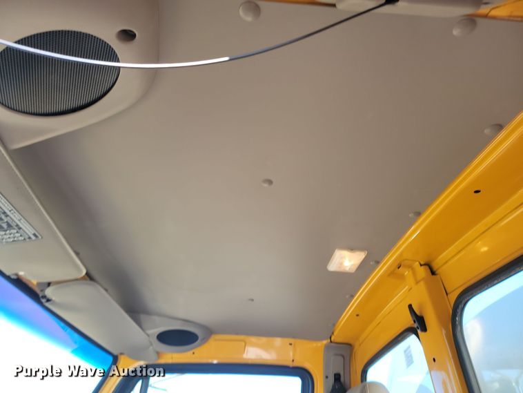 image for item KU9048 2007 Sterling LT7500  tank truck