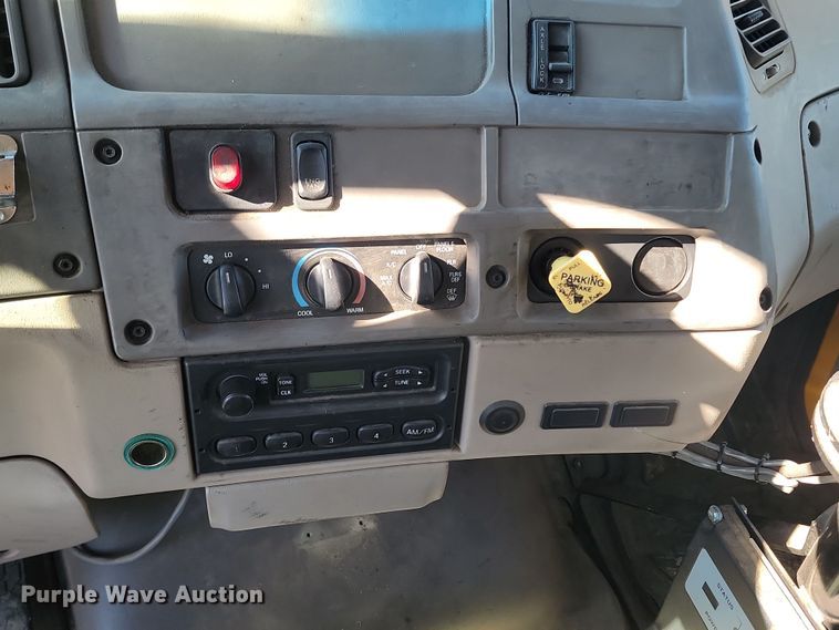 image for item KU9048 2007 Sterling LT7500  tank truck