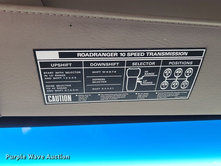 image for item KU9048 2007 Sterling LT7500  tank truck