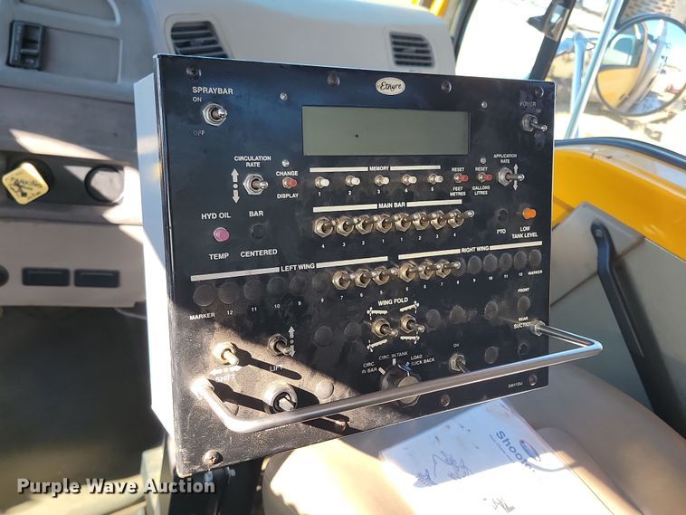 image for item KU9048 2007 Sterling LT7500  tank truck