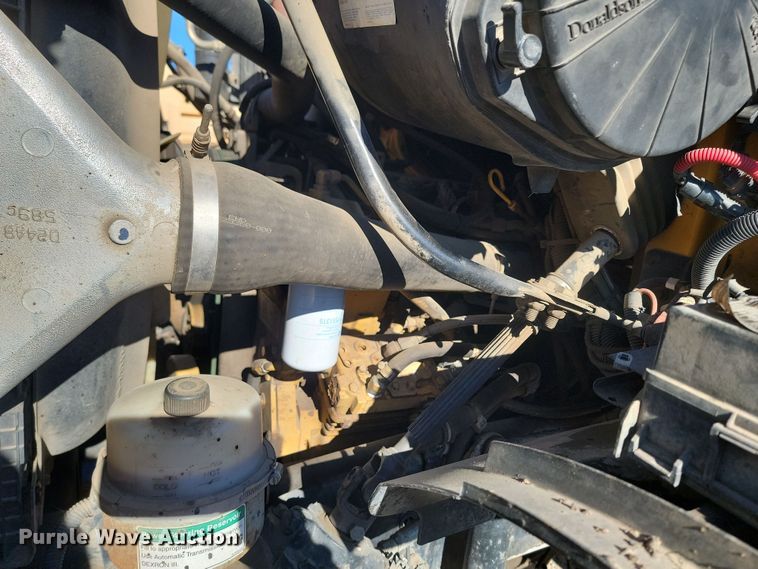 image for item KU9048 2007 Sterling LT7500  tank truck