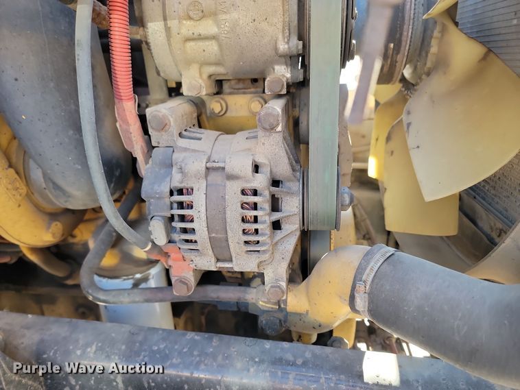 image for item KU9048 2007 Sterling LT7500  tank truck