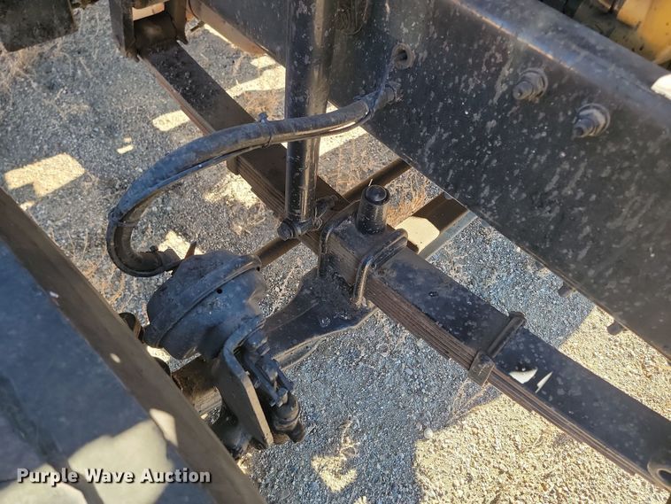 image for item KU9048 2007 Sterling LT7500  tank truck