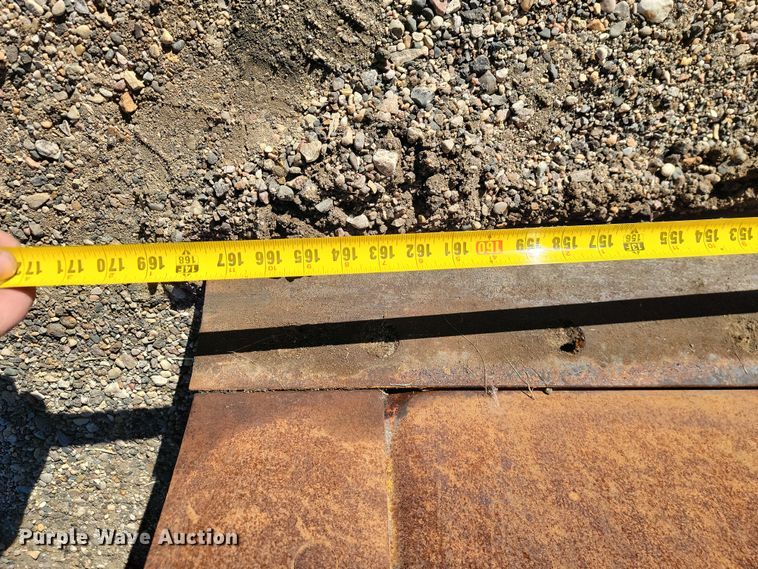 image for item KU9049 1996 John Deere 770BH  motor grader