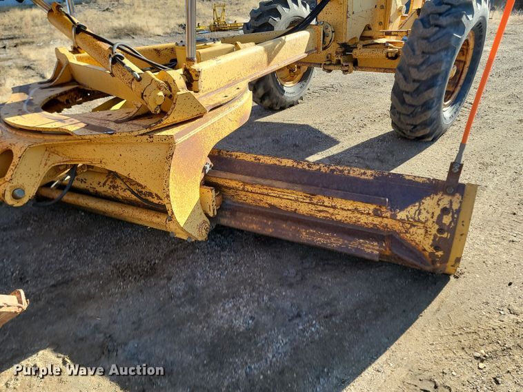 image for item KU9049 1996 John Deere 770BH  motor grader