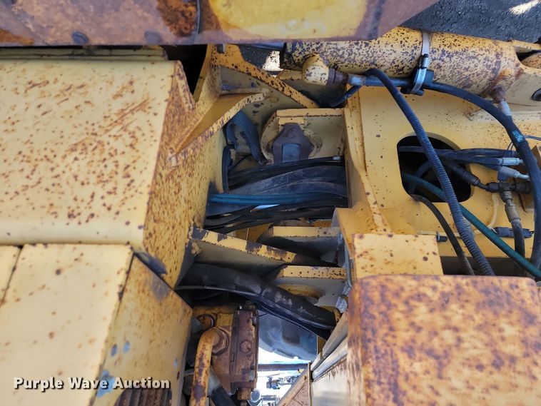 image for item KU9049 1996 John Deere 770BH  motor grader