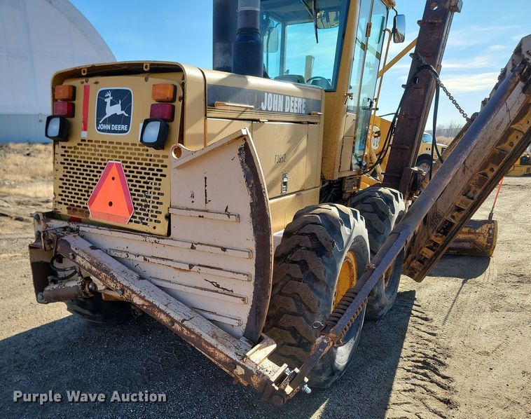 image for item KU9049 1996 John Deere 770BH  motor grader