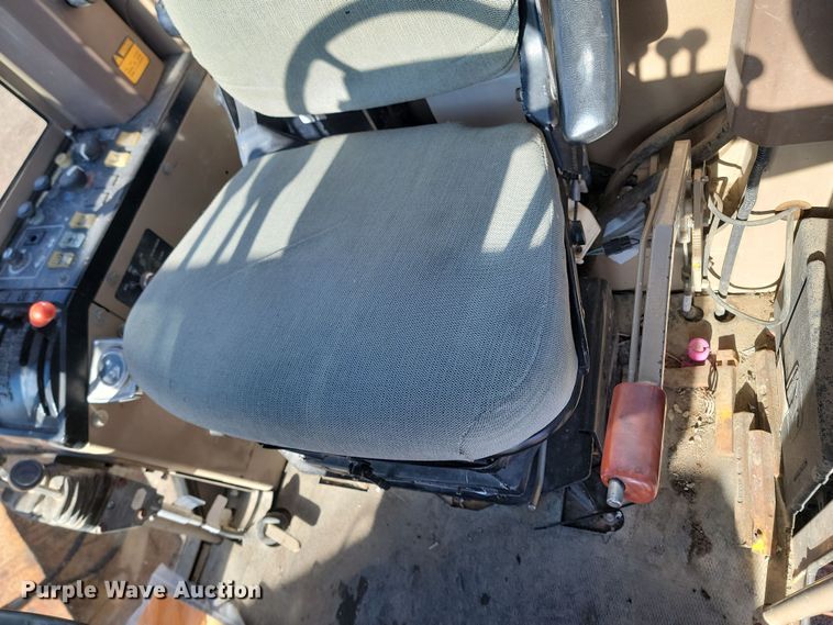 image for item KU9049 1996 John Deere 770BH  motor grader