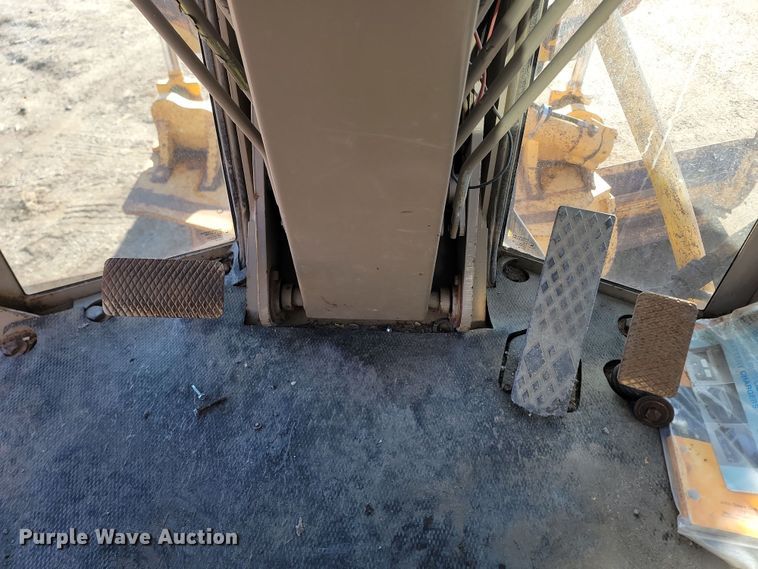 image for item KU9049 1996 John Deere 770BH  motor grader