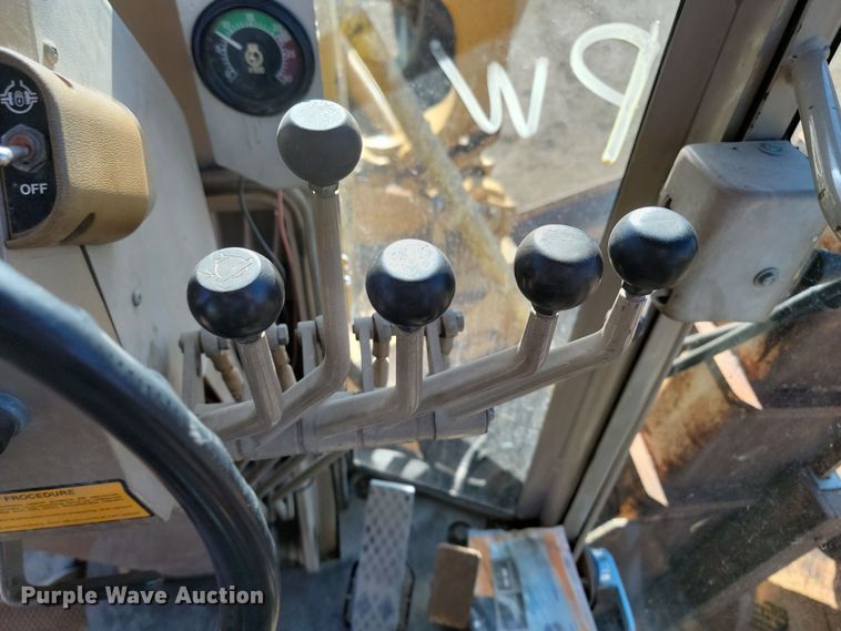 image for item KU9049 1996 John Deere 770BH  motor grader