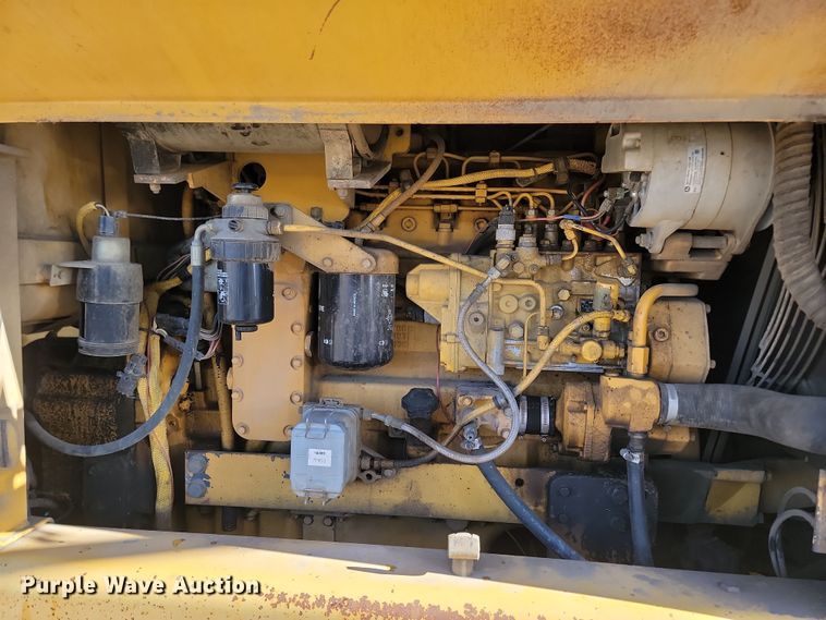 image for item KU9049 1996 John Deere 770BH  motor grader