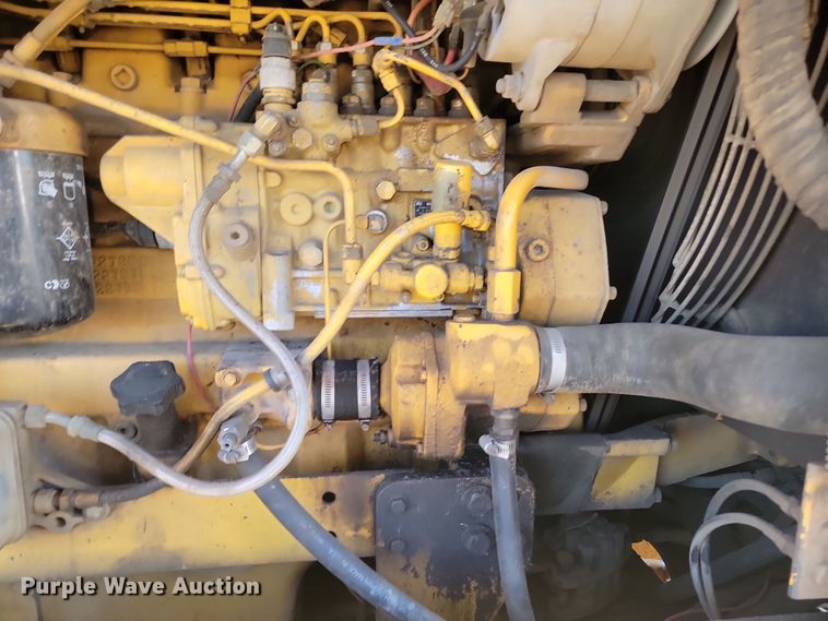 image for item KU9049 1996 John Deere 770BH  motor grader