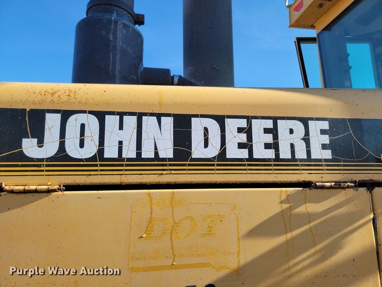 image for item KU9049 1996 John Deere 770BH  motor grader