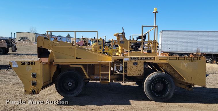 image for item KU9050 2000 Rosco SPRHH  chip spreader