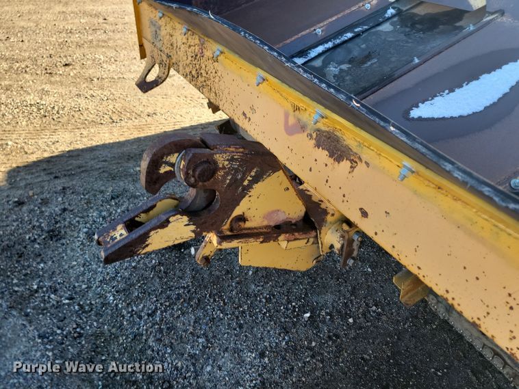 image for item KU9050 2000 Rosco SPRHH  chip spreader