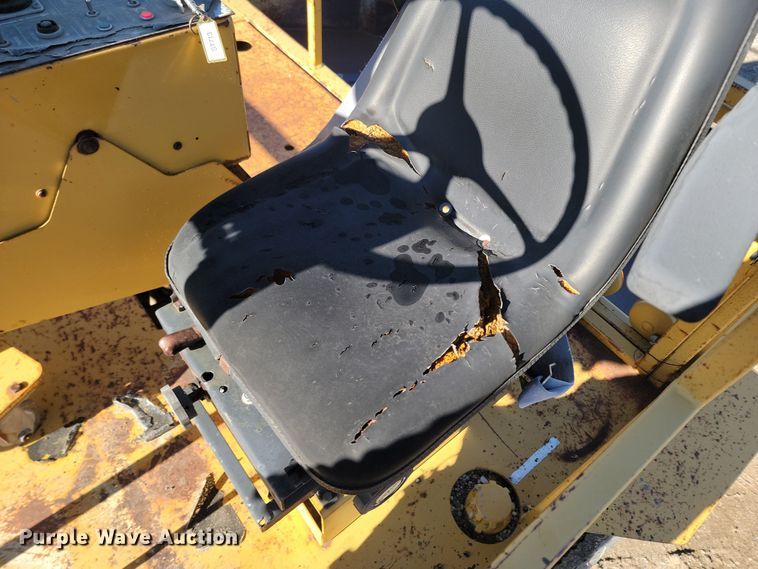 image for item KU9050 2000 Rosco SPRHH  chip spreader